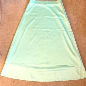 Bright Green Midi Skirt. Size Medium. NWT